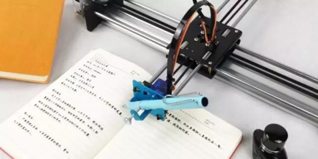 “寫字機器人”悄然熱銷 你家孩子需要嗎？