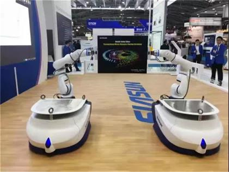 半導體行業5大復合移動機器人應用案例賞析！