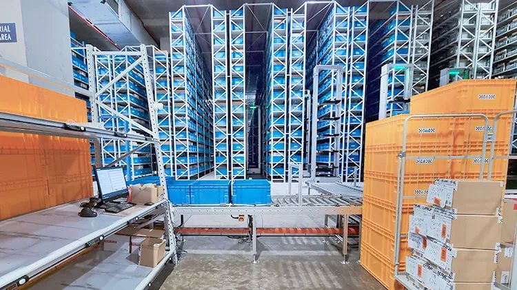 出海標(biāo)桿！海康機(jī)器人8m CTU落地新加坡知名3PL企業(yè)倉(cāng)庫(kù)